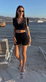 Hazal Filiz Küçükköse feet photo 16