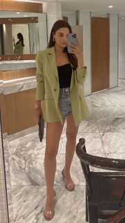 Hazal Filiz Küçükköse feet photo 15