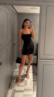 Hazal Filiz Küçükköse feet photo 8