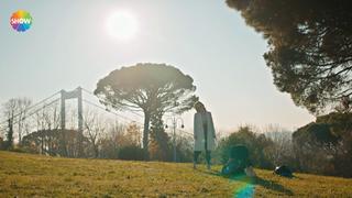 Hazal Subasi feet photo thumbnail