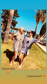 Hazal Subasi feet photo thumbnail