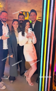 Hazal Subasi feet photo thumbnail