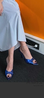 Hazal Subasi feet photo thumbnail