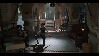 Hazar Ergüclü feet photo thumbnail