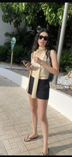 Hazar Ergüclü feet photo thumbnail