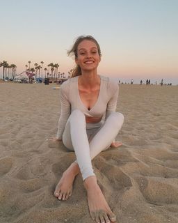 Hazel Graye feet photo 4