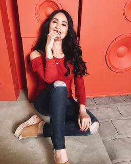 Heart Evangelista feet photo 18