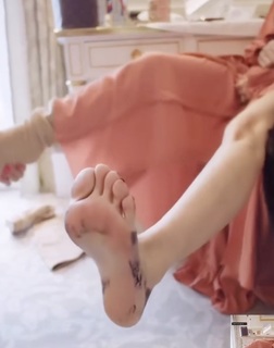 Heart Evangelista feet photo 12