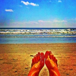 Heather Childers feet photo 2