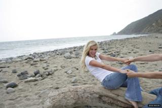 Heather Elizabeth Morris feet photo thumbnail