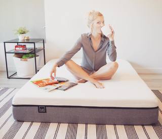 Heather Elizabeth Morris feet photo thumbnail