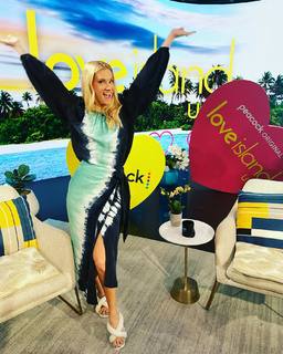 Heather Elizabeth Morris feet photo thumbnail