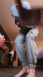 Heather Elizabeth Morris feet photo thumbnail