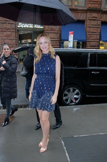 Heather Graham feet photo thumbnail