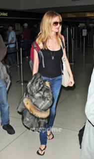 Heather Graham feet photo thumbnail