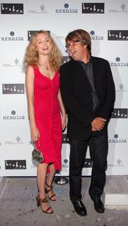 Heather Graham feet photo thumbnail