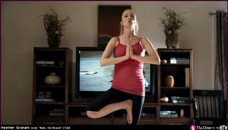 Heather Graham feet photo thumbnail