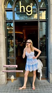 Heather Graham feet photo thumbnail