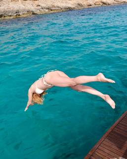 Heather Graham feet photo thumbnail