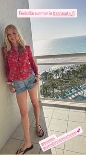 Heather Graham feet photo 14