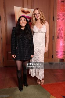 Heather Graham feet photo 12