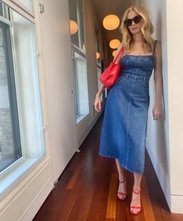 Heather Graham feet photo 5