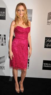 Heather Graham feet photo thumbnail