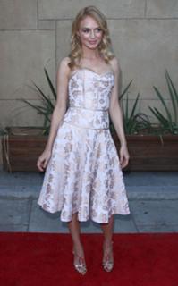 Heather Graham feet photo thumbnail