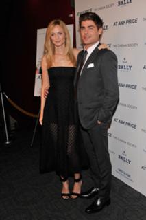 Heather Graham feet photo thumbnail