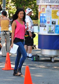 Heather Hemmens feet photo 11