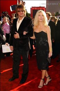 Heather Locklear feet photo thumbnail
