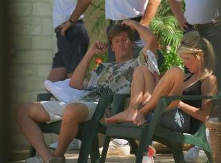 Heather Locklear feet photo thumbnail