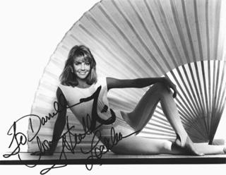 Heather Locklear feet photo thumbnail