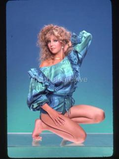 Heather Locklear feet photo thumbnail