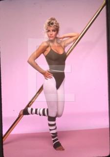 Heather Locklear feet photo thumbnail