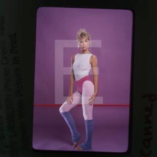 Heather Locklear feet photo thumbnail