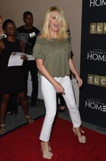 Heather Locklear feet photo thumbnail