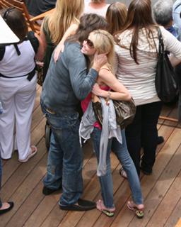 Heather Locklear feet photo thumbnail