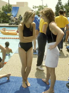 Heather Locklear feet photo thumbnail