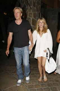 Heather Locklear feet photo thumbnail
