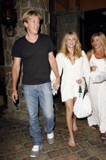 Heather Locklear feet photo thumbnail