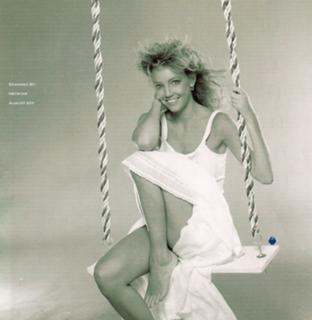 Heather Locklear feet photo thumbnail