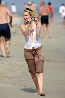 Heather Locklear feet photo thumbnail