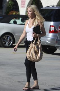 Heather Locklear feet photo thumbnail