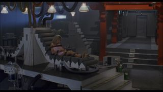 Heather Locklear feet photo thumbnail