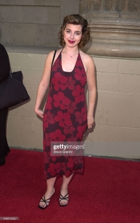 Heather Matarazzo feet photo 9
