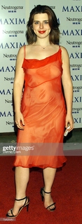 Heather Matarazzo feet photo 17