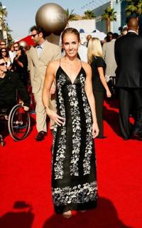 Heather Mitts feet photo 12