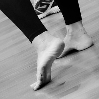 Heather Parisi feet photo 8