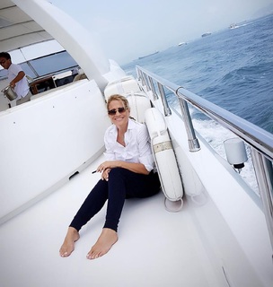 Heather Parisi feet photo 17